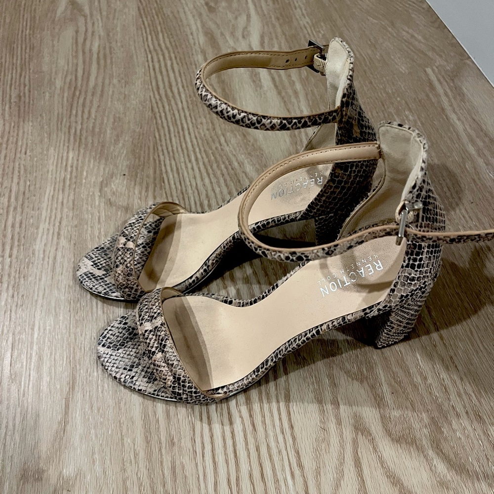 Snake skin block heel sandals Kenneth Cole